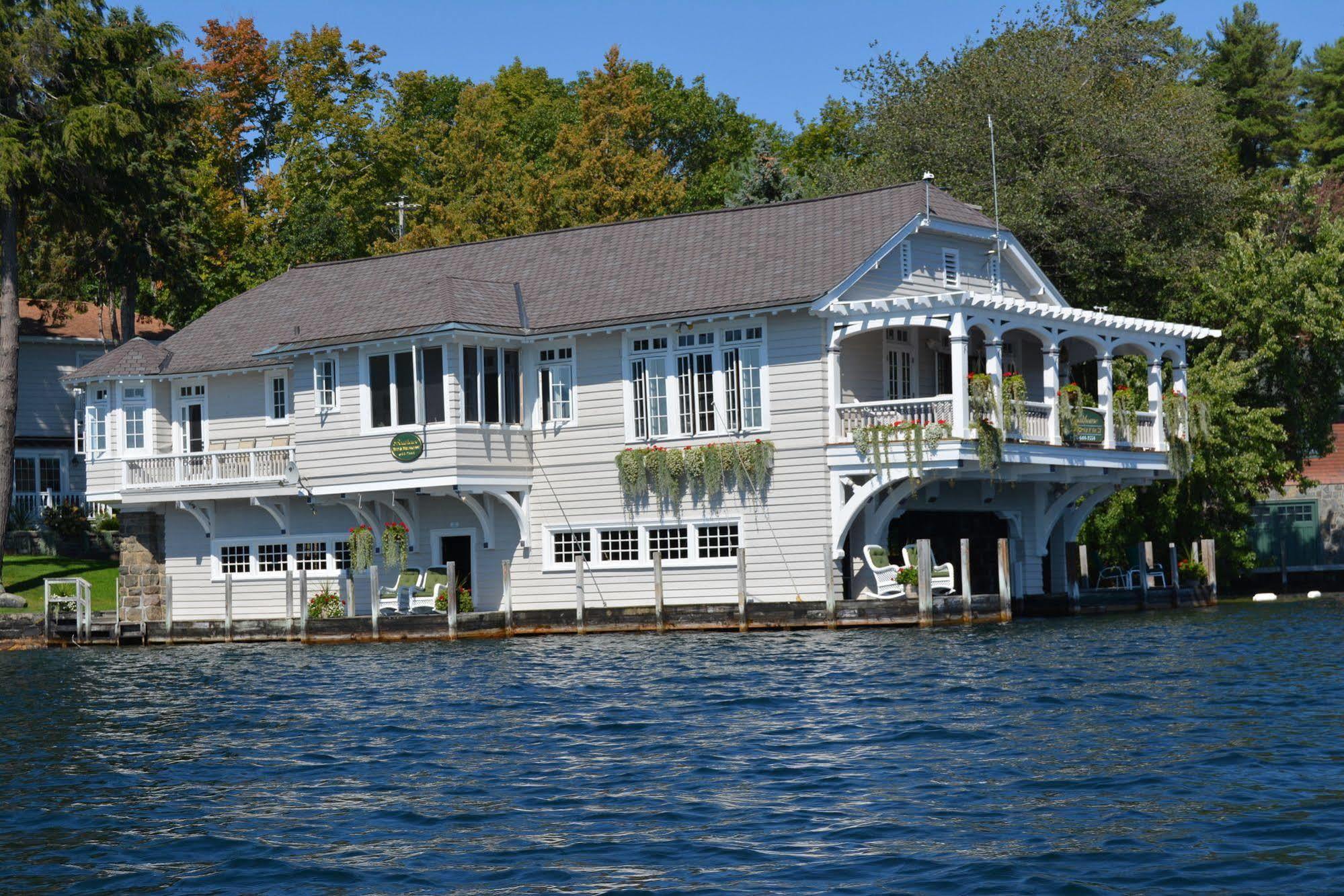 Lake George Boathouse Waterfront Lodging Bolton Landing Exterior foto