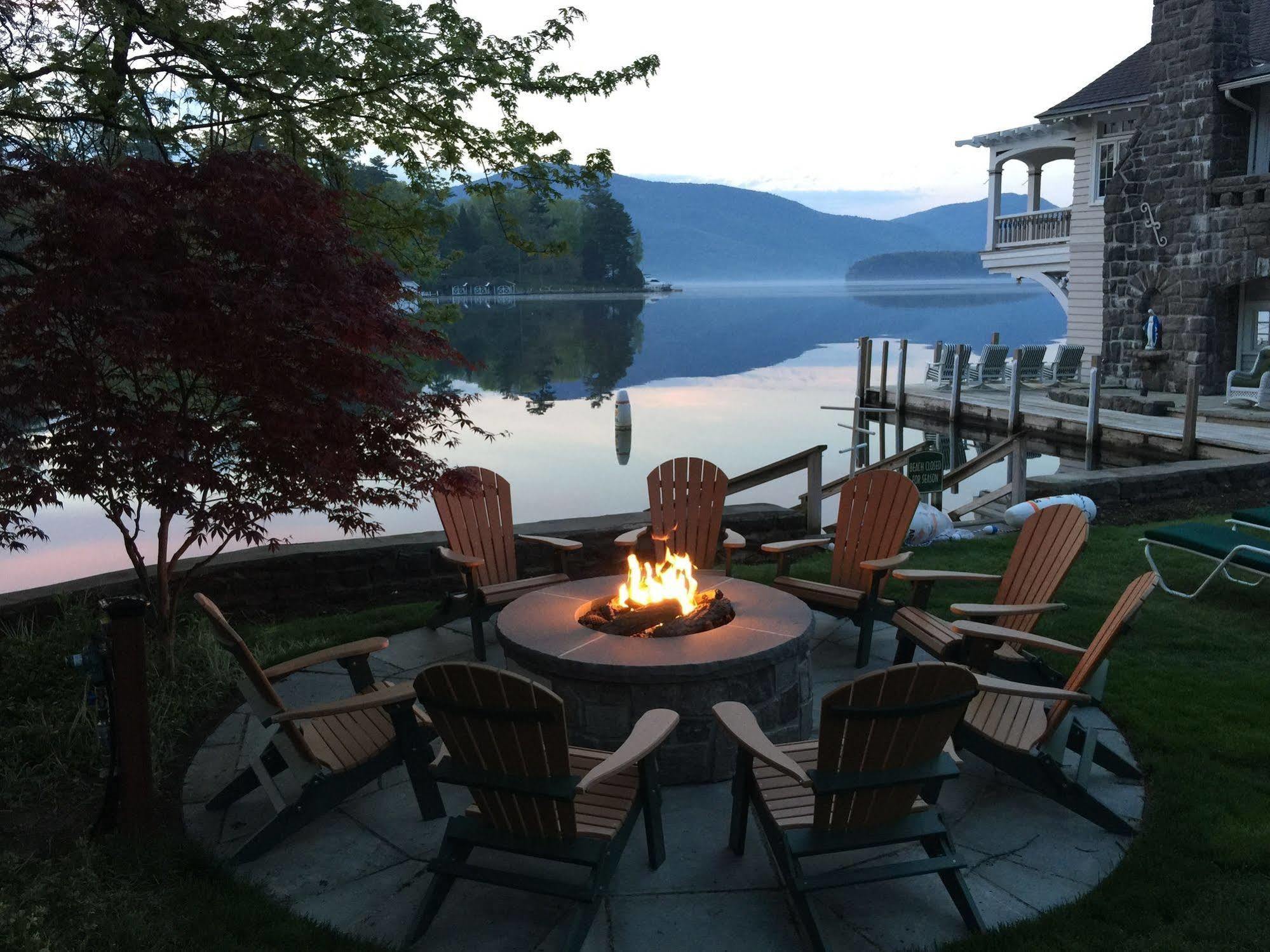 Lake George Boathouse Waterfront Lodging Bolton Landing Exterior foto