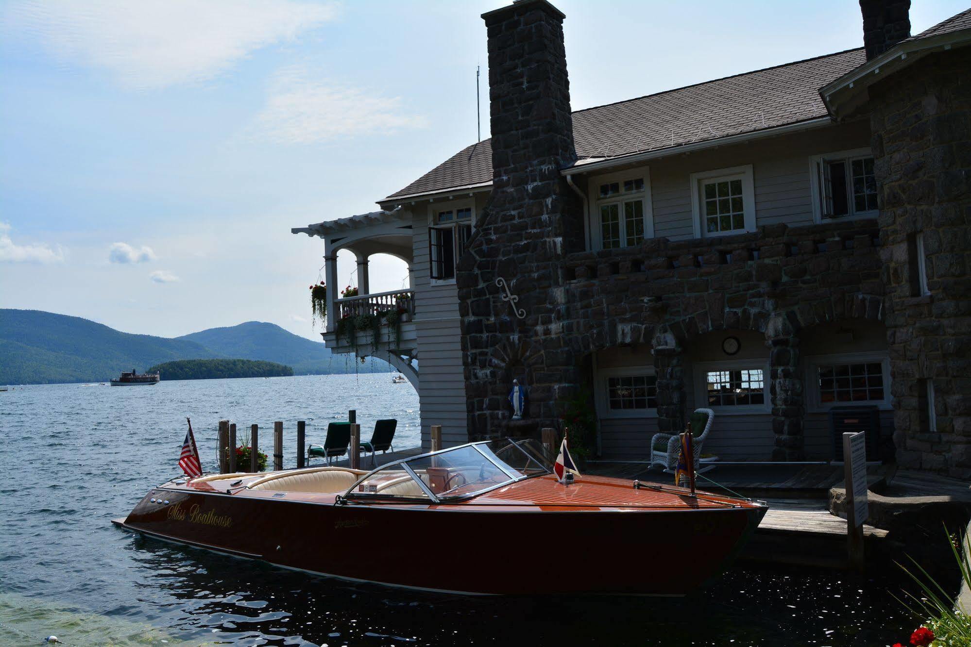 Lake George Boathouse Waterfront Lodging Bolton Landing Exterior foto